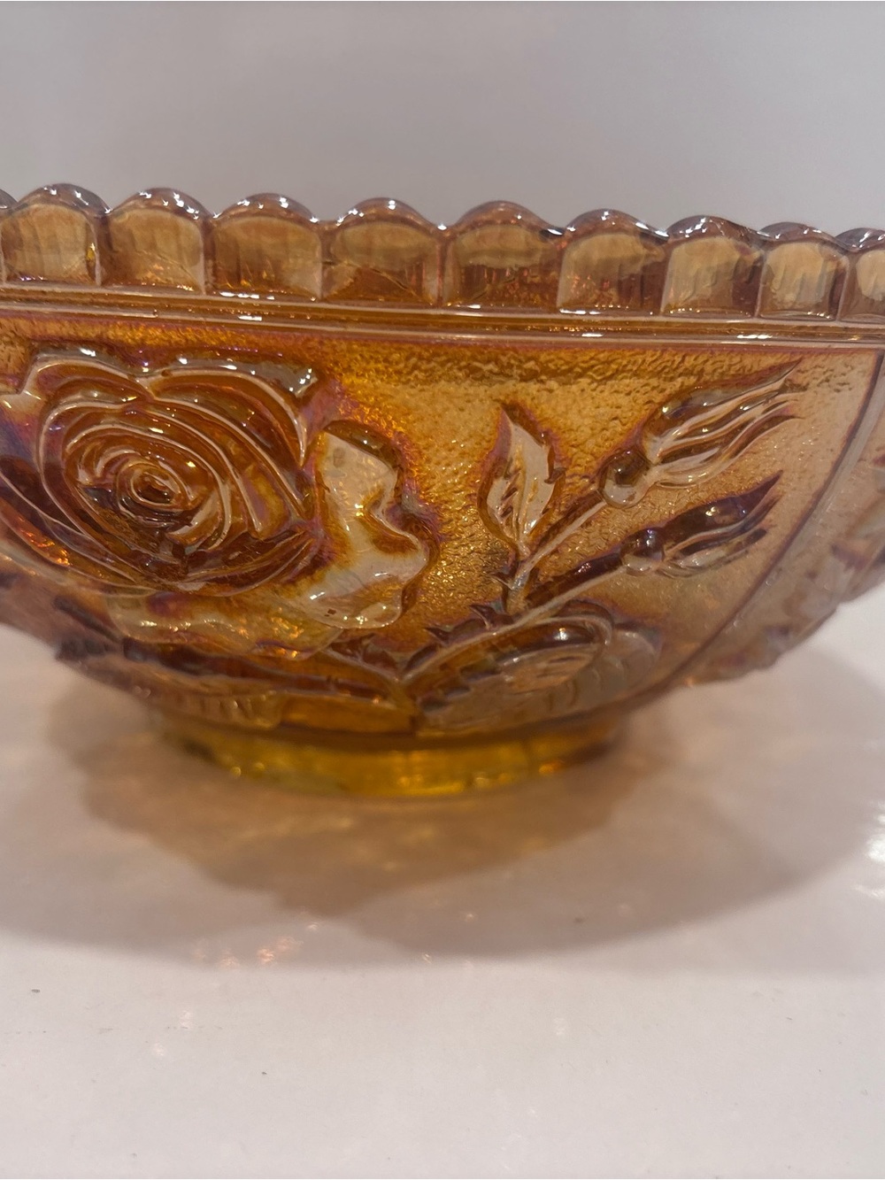 Vintage amber marigold carnival glass rose pattern serving bowl 8” iridescent - Picture 5 of 11